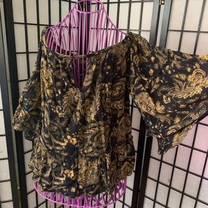 💫4/$20 off the shoulder boho top, size S